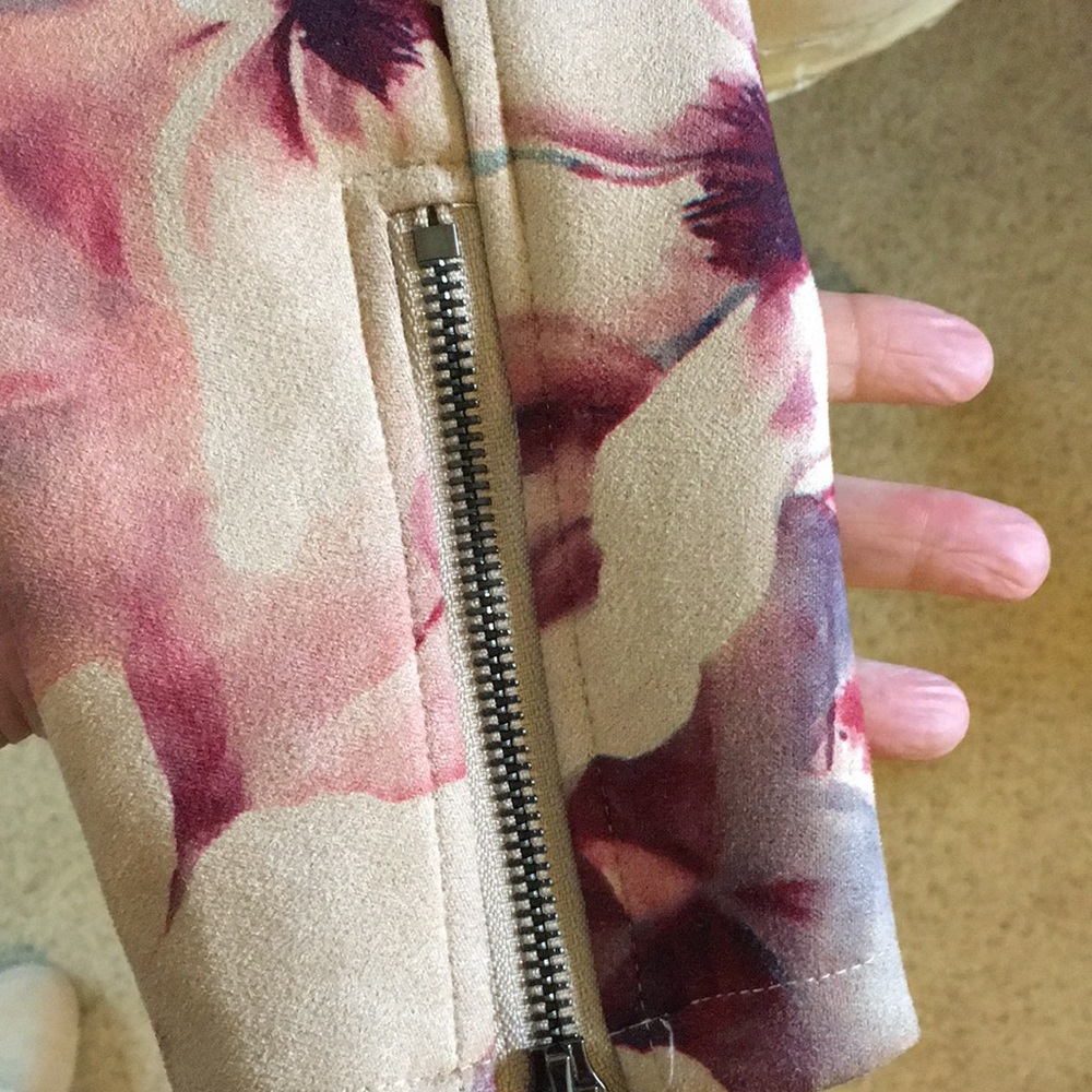 Solitaire jacket- never worn - Picture 6 of 8